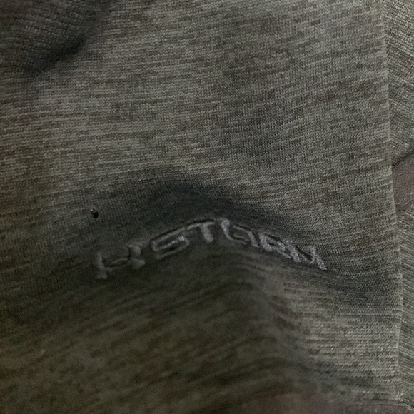 UNDER Armour Sweatshirt Hoodie Adult small pink/blue Pullover Gym Running Logo - Picture 5 of 9